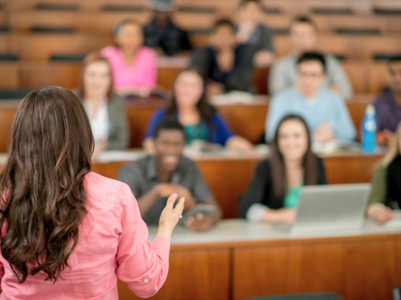 faculdade de tecnologia de São José dos Campos sala de aula