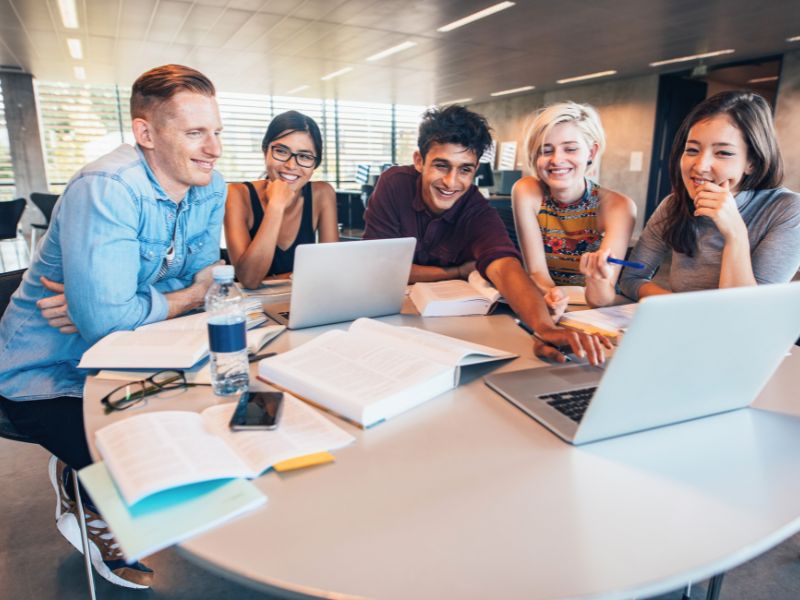 Conheça a Faculdade de Tecnologia de São José dos Campos