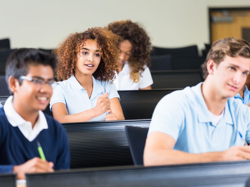 faculdades particulares em São José dos Campos e alunos